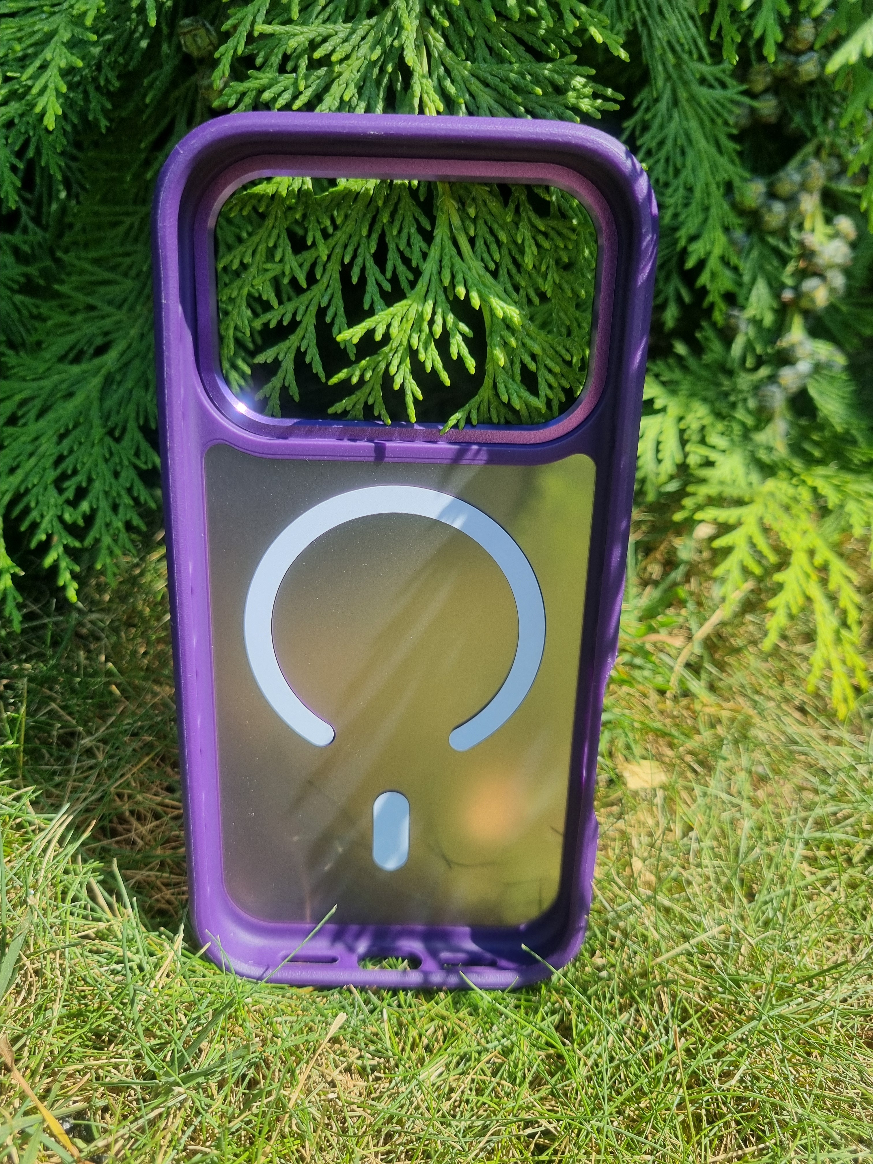 NEW MATTE SILKY PRO iPhone 16 - lila